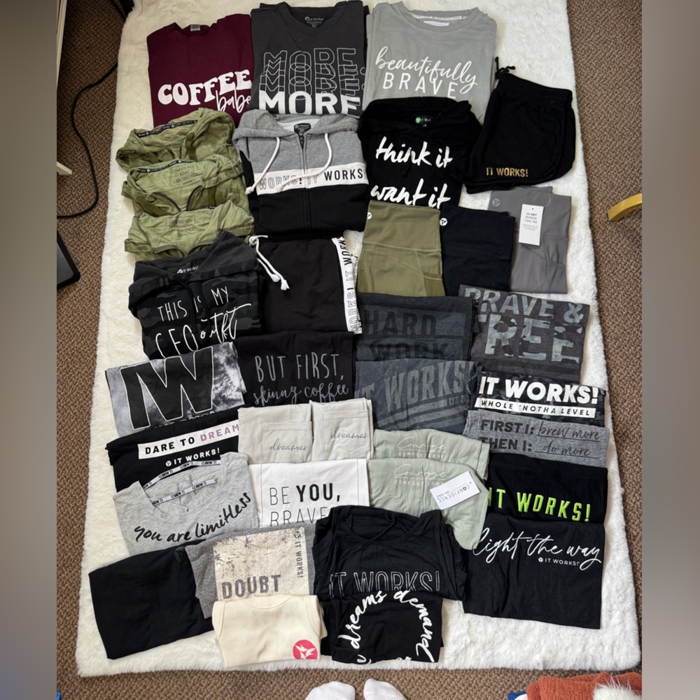 Itworks Medium Sweaters, Tees, Tanks, Leggings and more